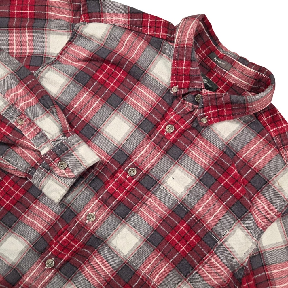 Eddie Bauer Mens Relaxed Fit Plaid Flannel Button Up Shirt Red Gray White Medium